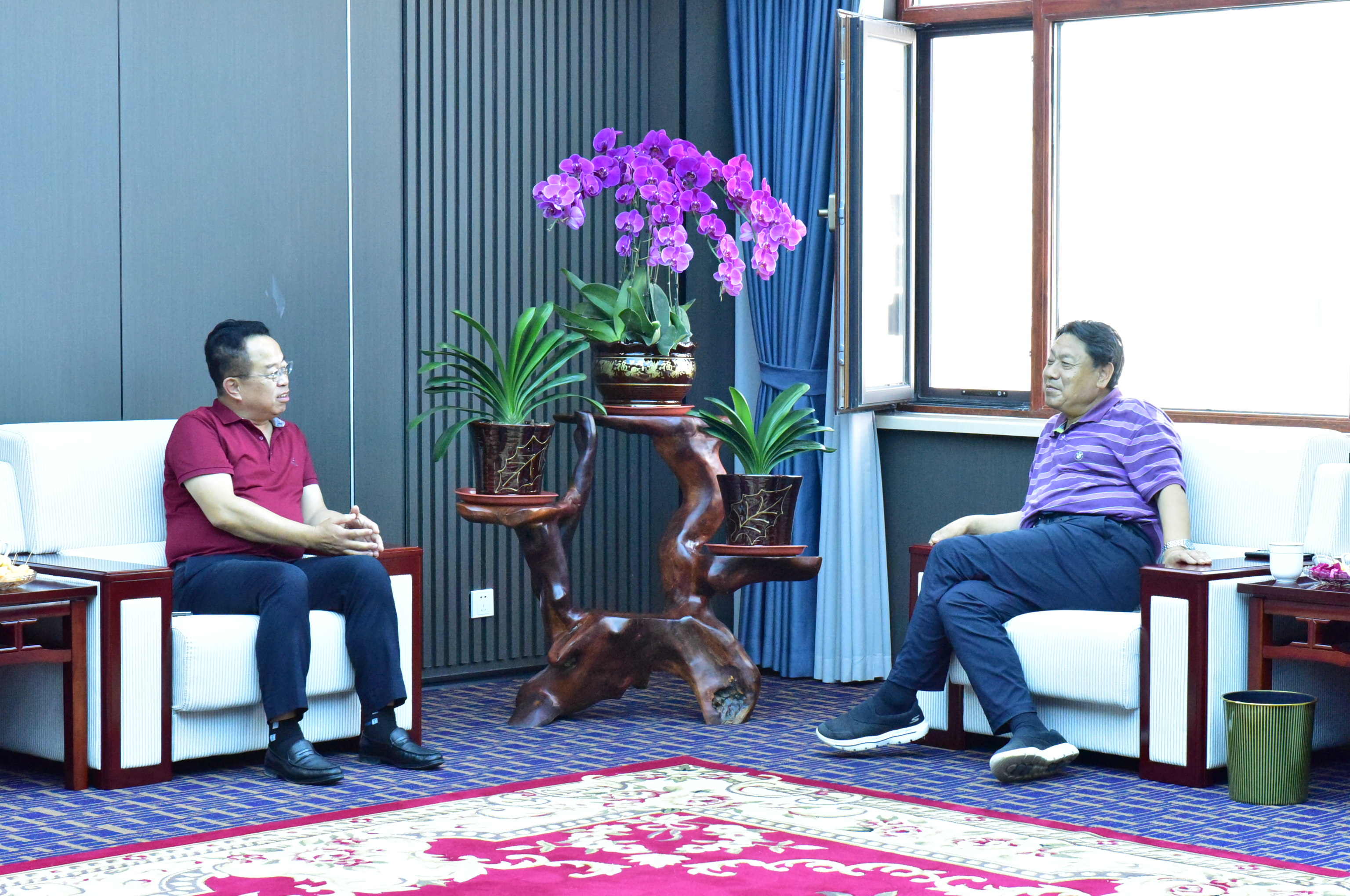 国信集团马秉臣总裁一行来到北药集团考察指导